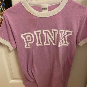 pink tee